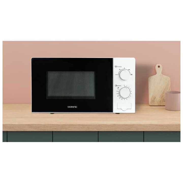 Micro-ondes OCEANIC MO20W11 Blanc 45,4 x H26,1 x P32,6 cm - 20L