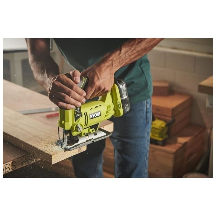 RYOBI Pack 4 outils : perceuse-visseuse, scie sauteuse, scie circulair