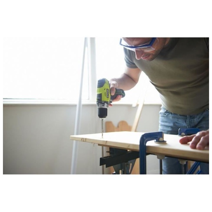 RYOBI Perceuse-visseuse 12V + 2 batteries 2,0 Ah + chargeur + sac de t