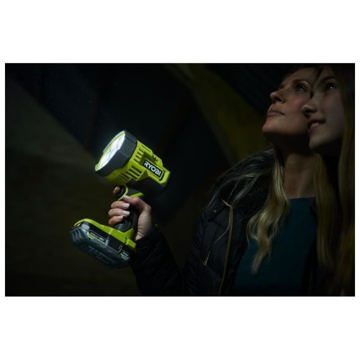 Spot LED 18V - 3 intensités : 3000 / 1500 / 500 Lumens - peut éclair