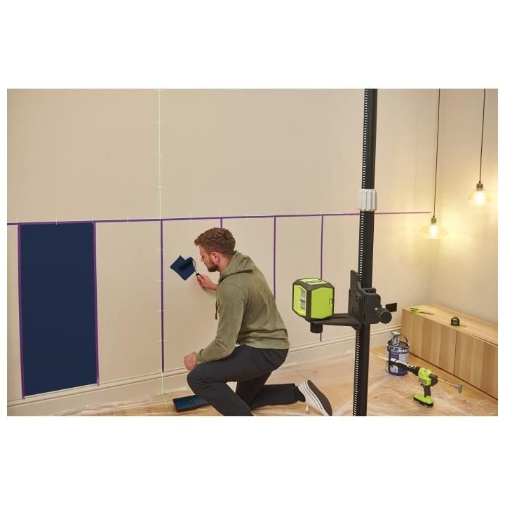 Laser croix vert avec traits de repere - portée 15 m - précision +/-