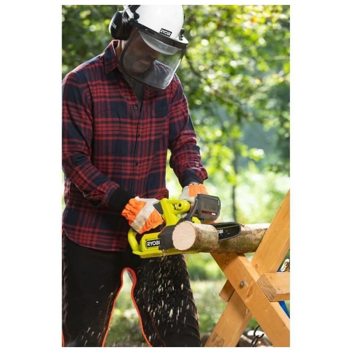 Tronçonneuse compacte sans fil 18V RYOBI ONE+ - guide 20 cm - livrée