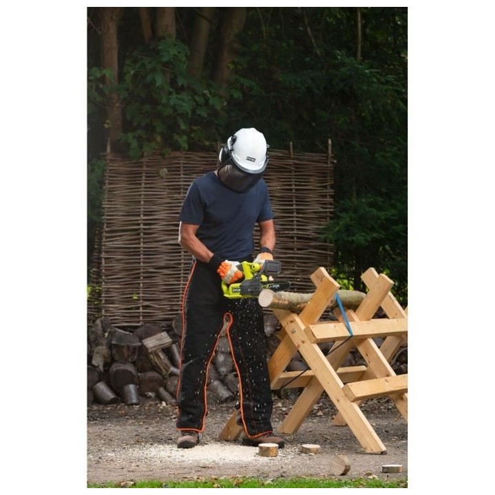 Tronçonneuse compacte sans fil 18V RYOBI ONE+ - guide 20 cm - livrée