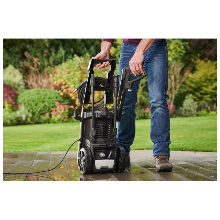 Nettoyeur haute pression 1800 W 130 bars 420 L - flexible 5 m - réser