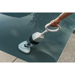 UBBINK Nettoyeur piscine et spas a main sur batterie