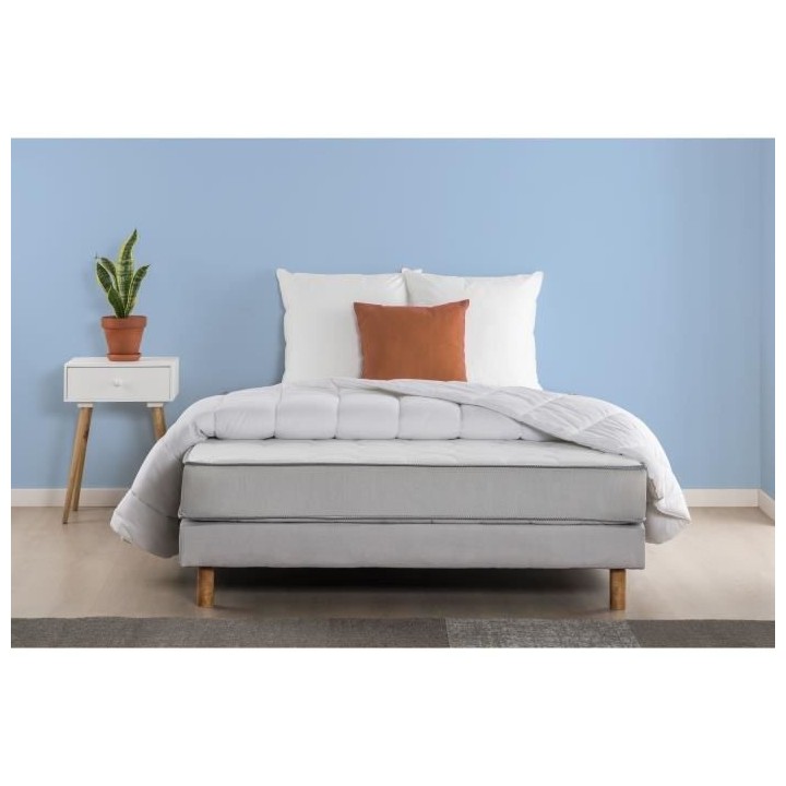 Pack SPRINGMAX Matelas 140x190 cm + Couette 240x200 cm + 2 oreillers -