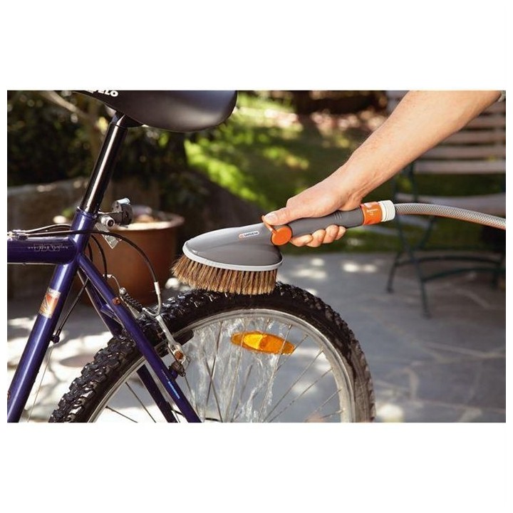 GARDENA Brosse de lavage a main – Brin souple pour surface sensible