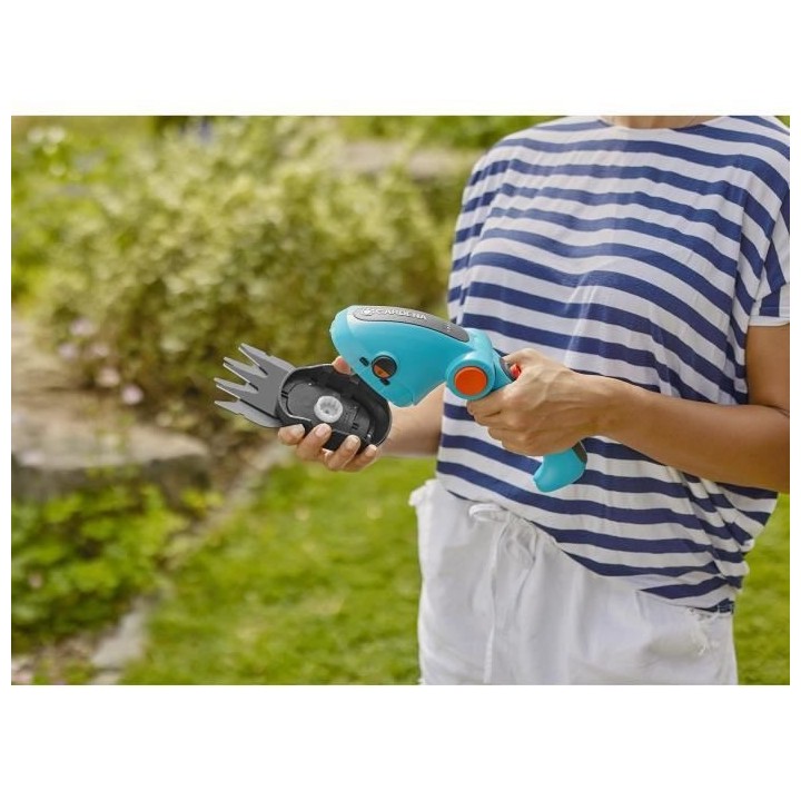 Kit cisaille a gazon ComfortCut Li + manche télescopique + roues - 3,