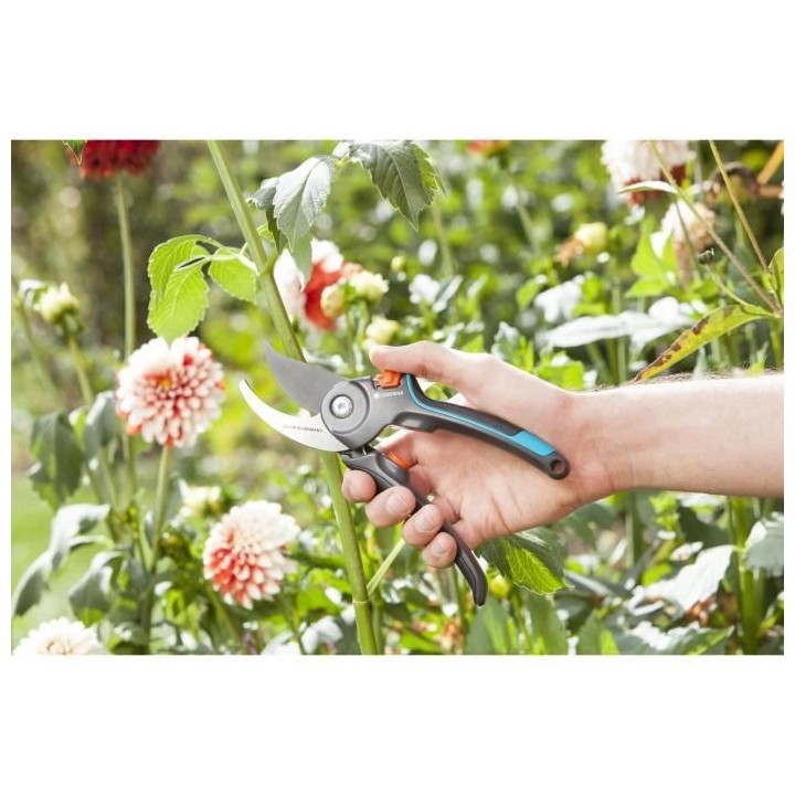 GARDENA Sécateur a lame franche Comfort B/M – Ø24mm max – Lames