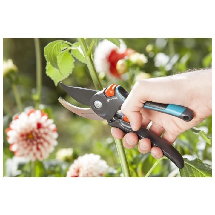 GARDENA Sécateur a lame franche Comfort B/M – Ø24mm max – Lames