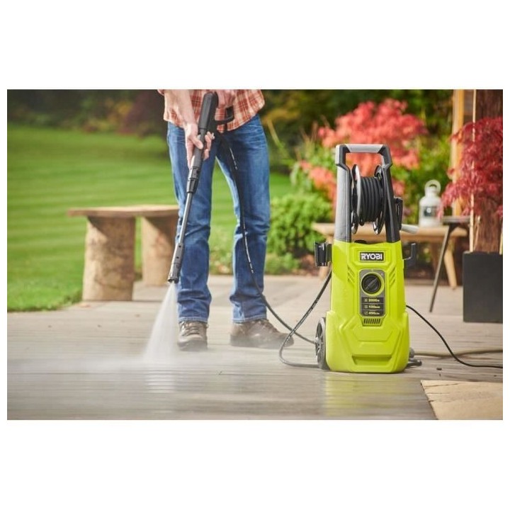 Nettoyeur haute pression 2000 W 150 bars 450 L - flexible 8m, enrouleu