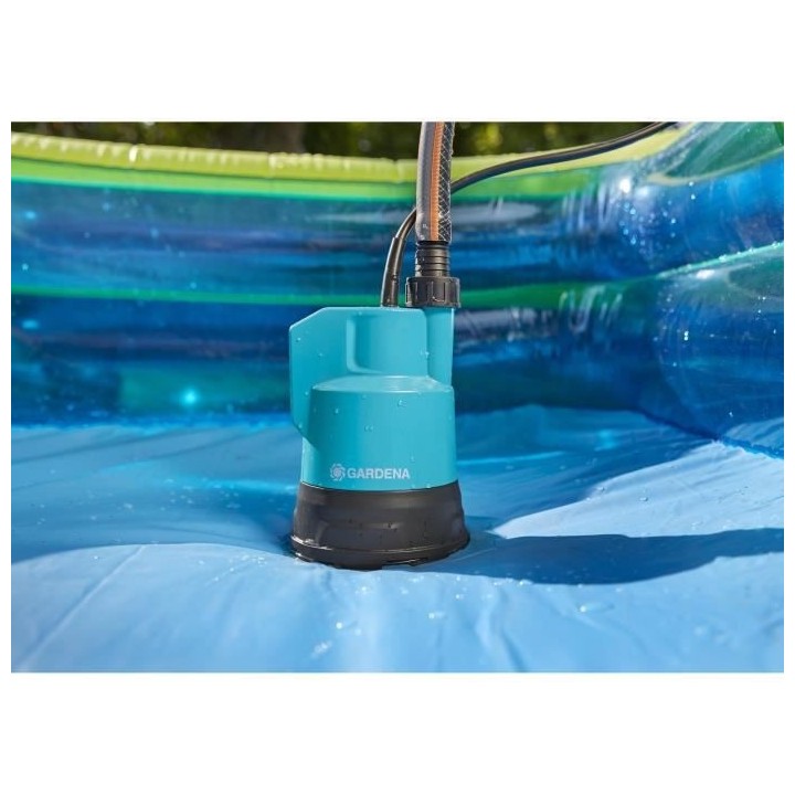 GARDENA Pompe immergée eau claire 200/2 Li-ion 18V P4A– Débit max
