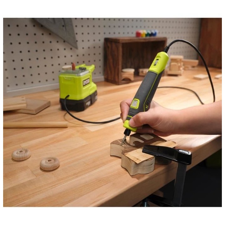 RYOBI ONE+ Mini-outil multifonction 18V avec 15 accessoires - RRT18-0