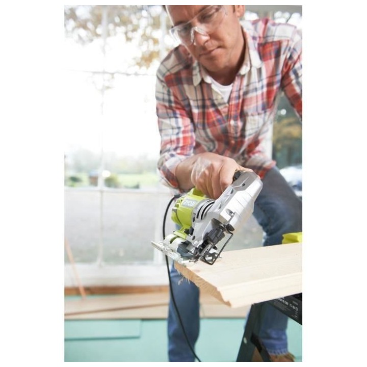 Scie sauteuse compacte 600 watts - 85 mm dans le bois - Pendulaire 4 p
