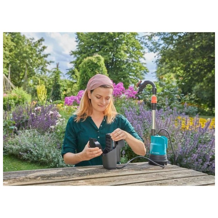 GARDENA Pompe pour collecteur d'eau de pluie 2000/2 18V P4A sans batte