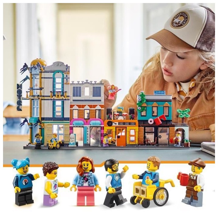 LEGO Creator 31141 La Grand-rue, Jouet de Construction avec Gratte-Cie