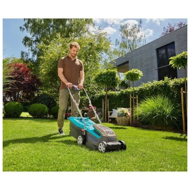 Tondeuse sans fil GARDENA PowerMax 32/36V P4A - 32 cm + 2 batteries 18