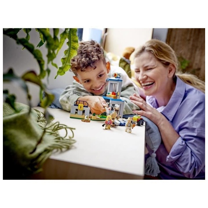 LEGO Jurassic Park 76957 L'Évasion du Vélociraptor, Jouet avec Dinos