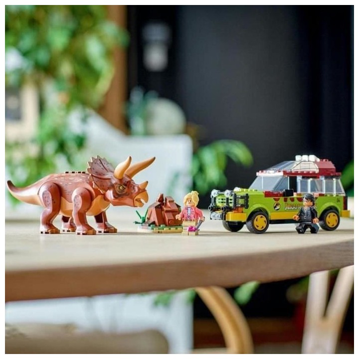 LEGO Jurassic Park 76959 La Recherche du Tricératops, Jouet de Voitur