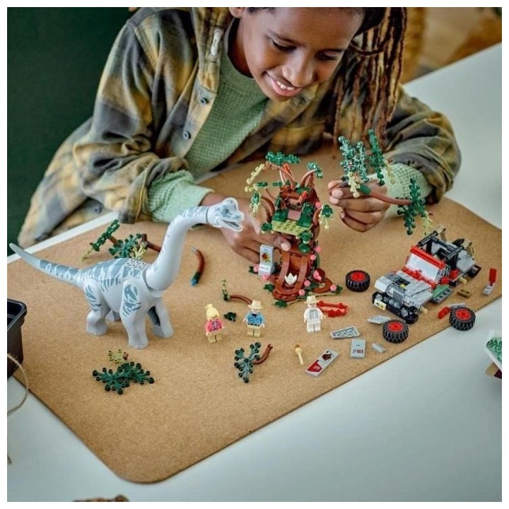 LEGO Jurassic Park 76960 La Découverte du Brachiosaure, Jouet avec Fi
