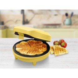 Bestron Gaufrier pour gaufres classiques en forme de coeur, Gaufrier avec revetement anti-adhésif, 700 Watts, Couleur: jaune