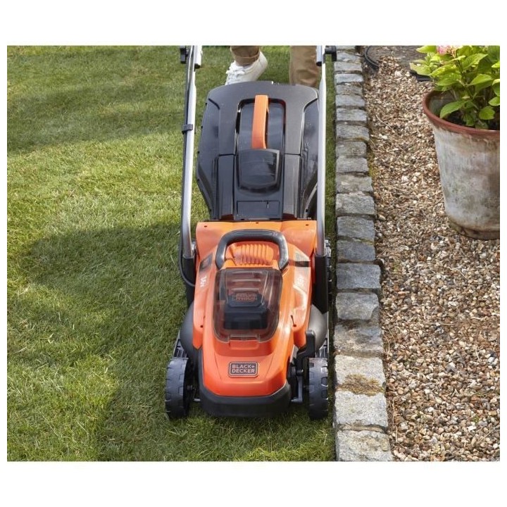 Tondeuse sur batterie 33cm de coupe BLACK+DECKER BCMW3336L1-QW - Livr
