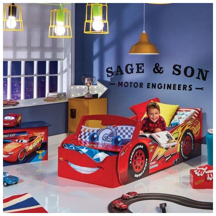 Disney Cars Lit pour garçons Flash McQueen avec rangement et pare-bri