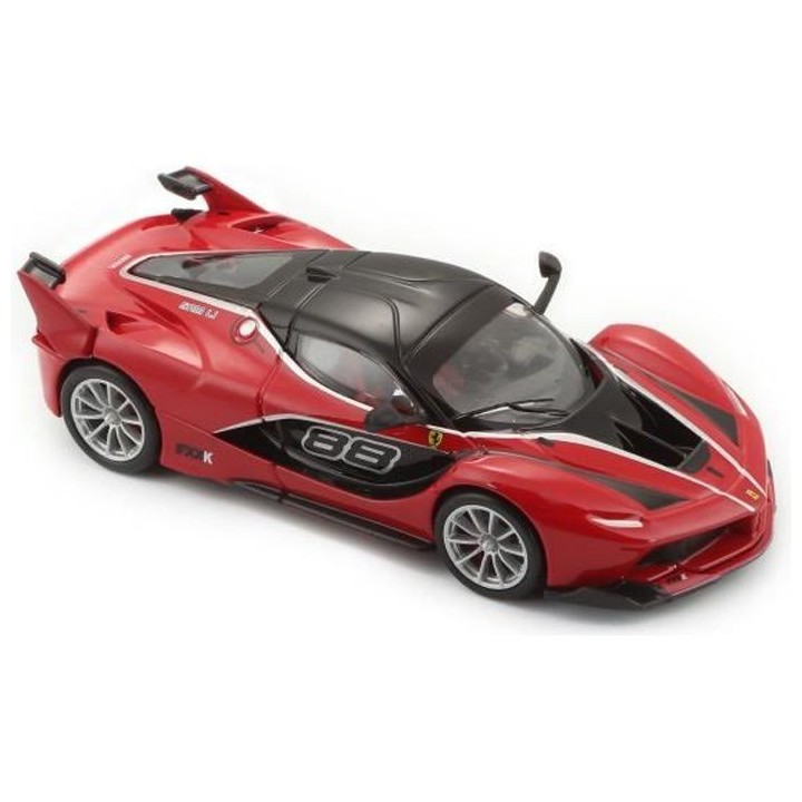 BBURAGO Véhicule Bburago Ferrari Signature FXXK rouge en métal a l'