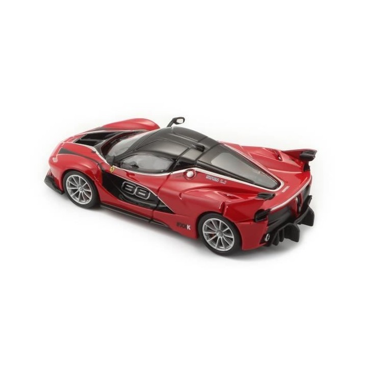 BBURAGO Véhicule Bburago Ferrari Signature FXXK rouge en métal a l'