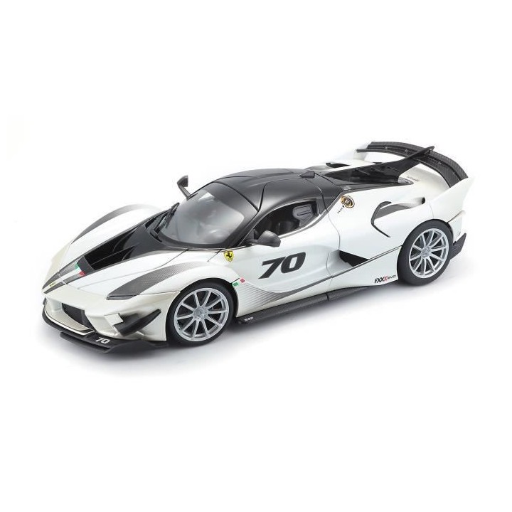 BBURAGO Voiture Ferrari FXX K Evo 1/18eme - Blanc