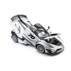 BBURAGO Voiture Ferrari FXX K Evo 1/18eme - Blanc