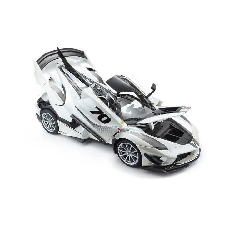BBURAGO Voiture Ferrari FXX K Evo 1/18eme - Blanc