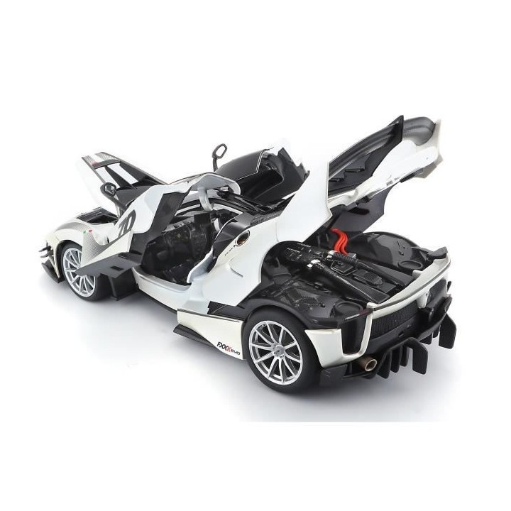 BBURAGO Voiture Ferrari FXX K Evo 1/18eme - Blanc