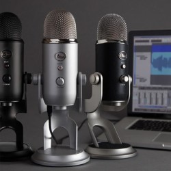 Microphone USB Blue Yeti pour Enregistrement, Streaming, Gaming, Podcast sur PC ou Mac - Gris