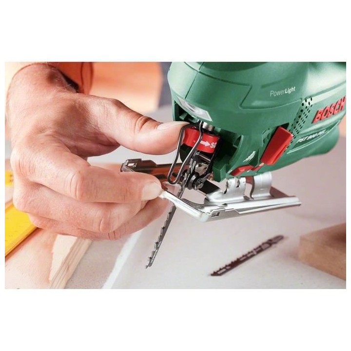 BOSCH Scie sauteuse PST 900 PEL 620W