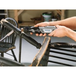 Dremel 8220 - Outil Rotatif Multifonction Sans-fil 12V (Livré avec 1 Adaptation et 5 Accessoires, Vitesse 5.000-35.000 tr/min)