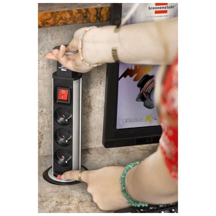 Brennenstuhl Multiprise TOWER POWER encastrable - 3 prises - avec 2m d