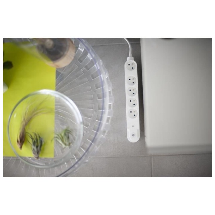 CHACON Multiprise Wifi - 5 x 16 A - 1.5 m - Blanc