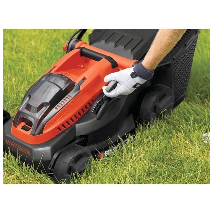 Tondeuse sur batterie 38cm de coupe BLACK+DECKER CLM3820L1 - Livré av