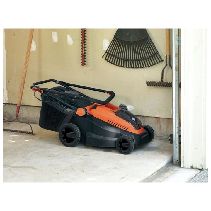 Tondeuse sur batterie 38cm de coupe BLACK+DECKER CLM3820L2-QW - Livré