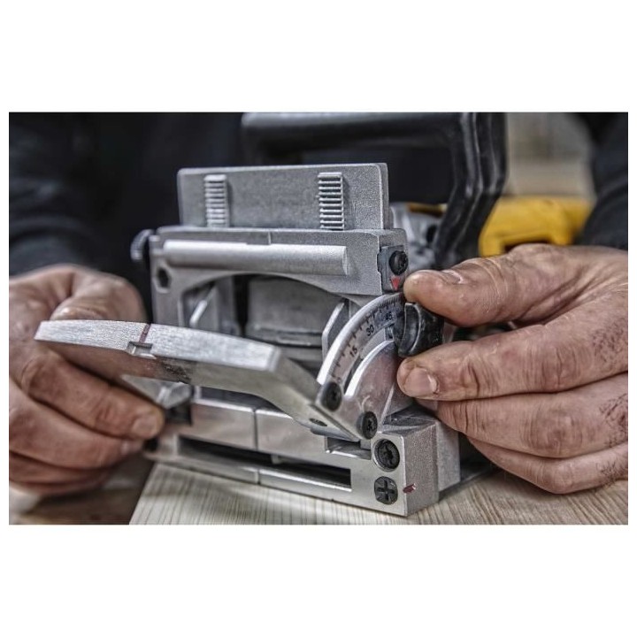 Fraiseuse a lamelles 600W en coffret standard - DEWALT - DW682K-QS