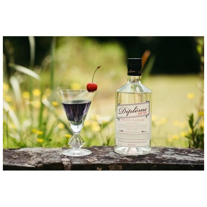 Diplôme Dry Gin 44° 70 CL - Le Dry Gin a la française, recette de 1