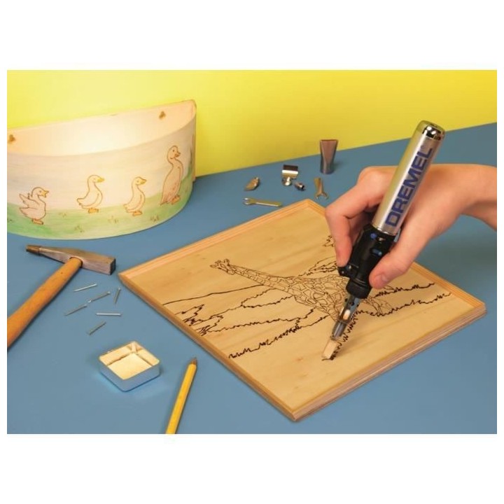 Fer a souder a gaz Versatip DREMEL 2000 (livré avec 6 Accessoires, de