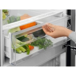 ELECTROLUX LNT5MF36U0 - Réfrigérateur congélateur bas - 360L (266+94)- Froid ventilé - No Frost - H201 x L60cm - Inox