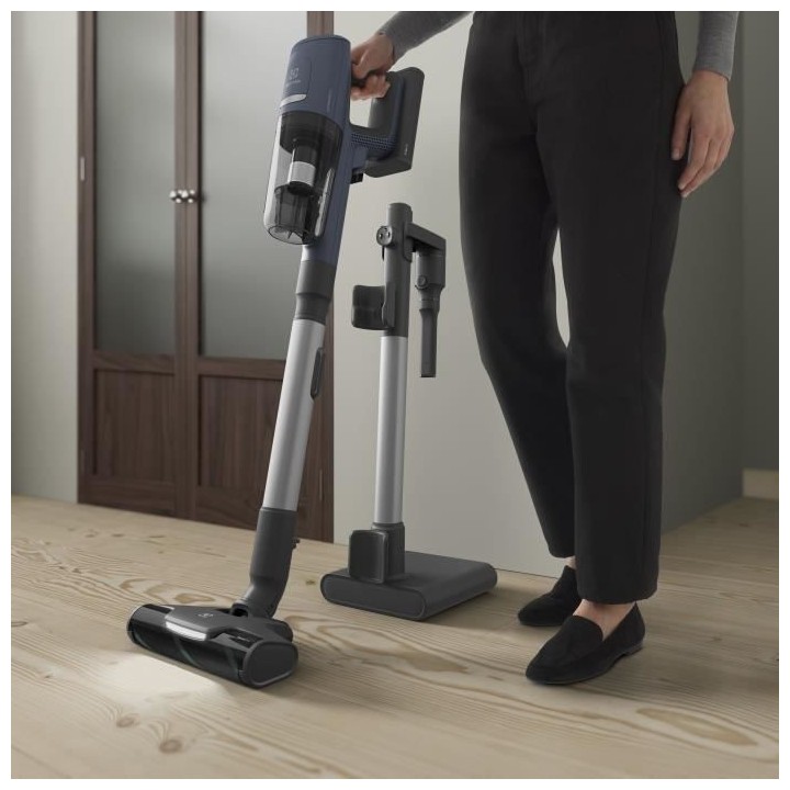 ELECTROLUX 800 - EP81UP25DB - Aspirateur Balai -Tube Télescopique - B