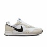 Chaussures de sport pour femme Nike Venture Beige