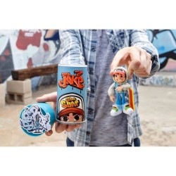 SUBWAY SURFERS – FIGURINE JAKE AVEC SKATEBOARD – Spray et Figurine Jake et son Skate en Vinyle de 10 cm avec Autocollant a C