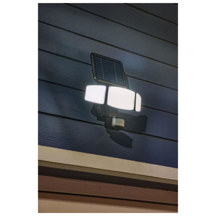 Spot solaire a 3 tetes tres éclairante avec détecteur de présence -