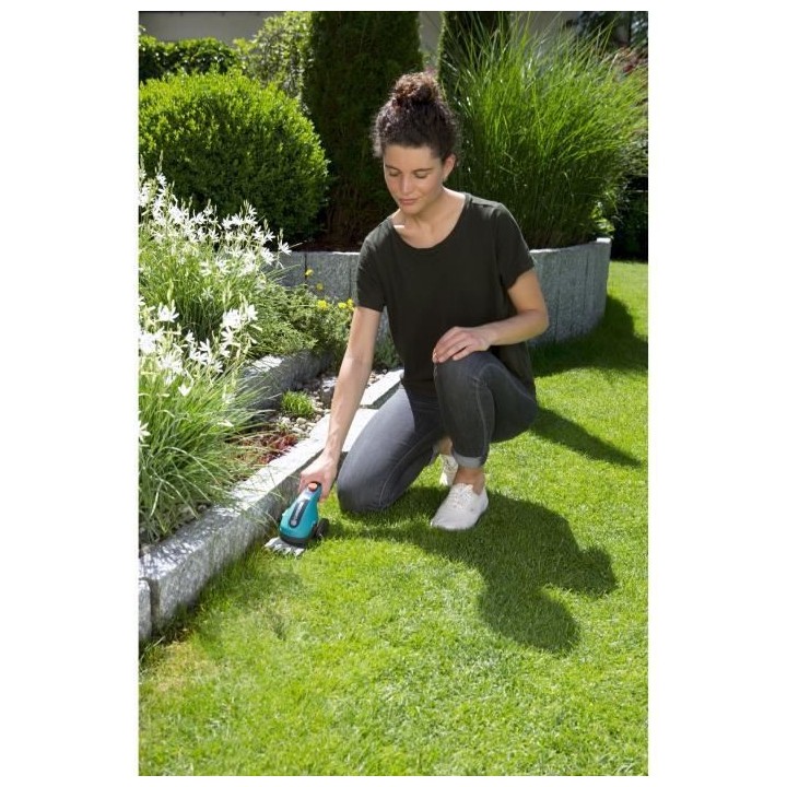 Cisaille a gazon a batterie - Largeur de coupe 8 cm - GARDENA 9853-20