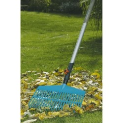 GARDENA Balai-râteau 43cm Combisystem - Plastique solide - 22 dents – Ratissage petite surface herbe – Garantie 25 ans (310